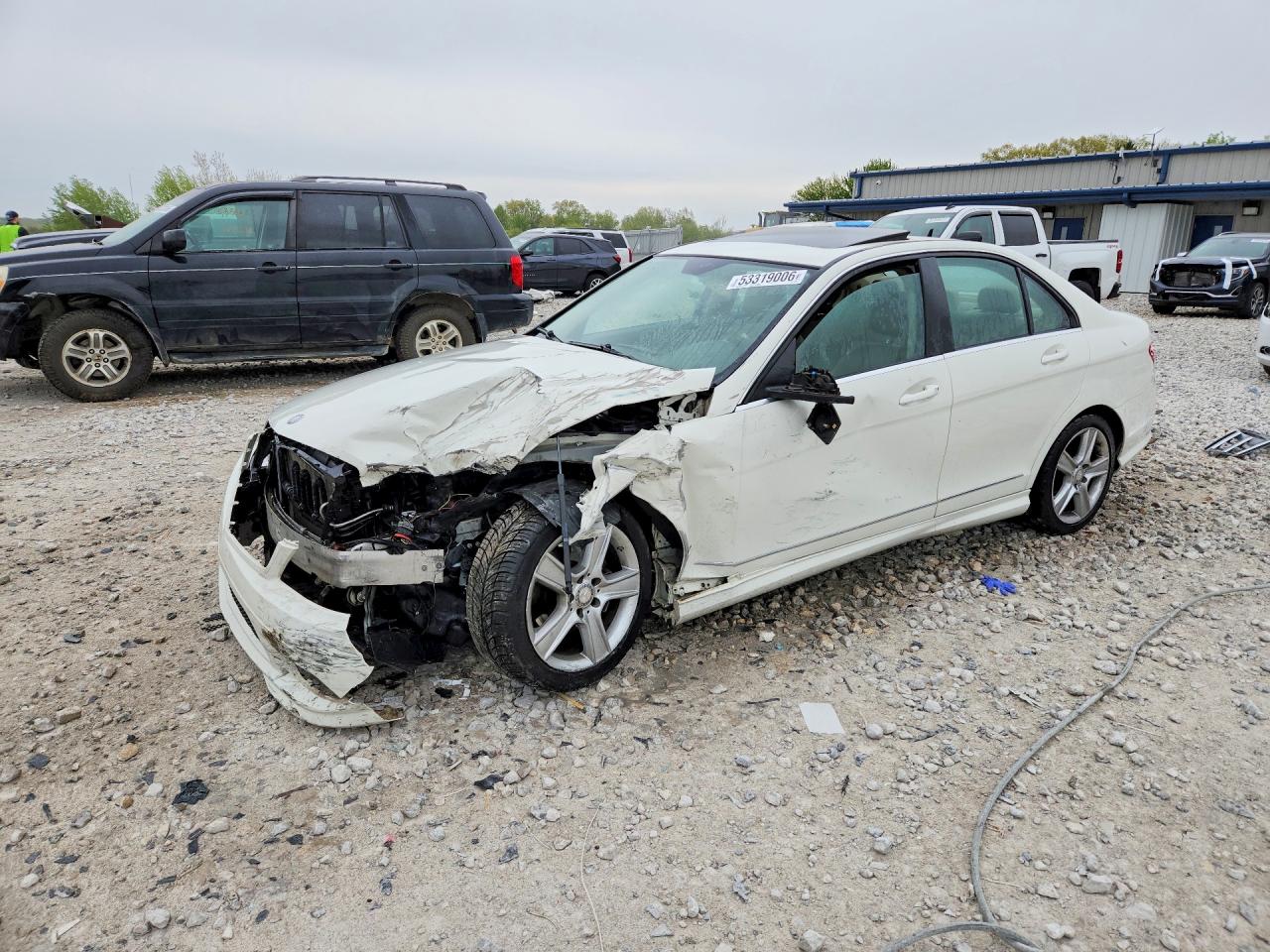 Salvage Mercedes-Benz C-Class Image