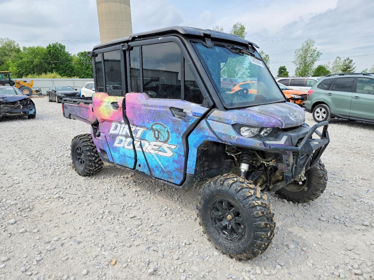 Salvage Can-Am Defender Image