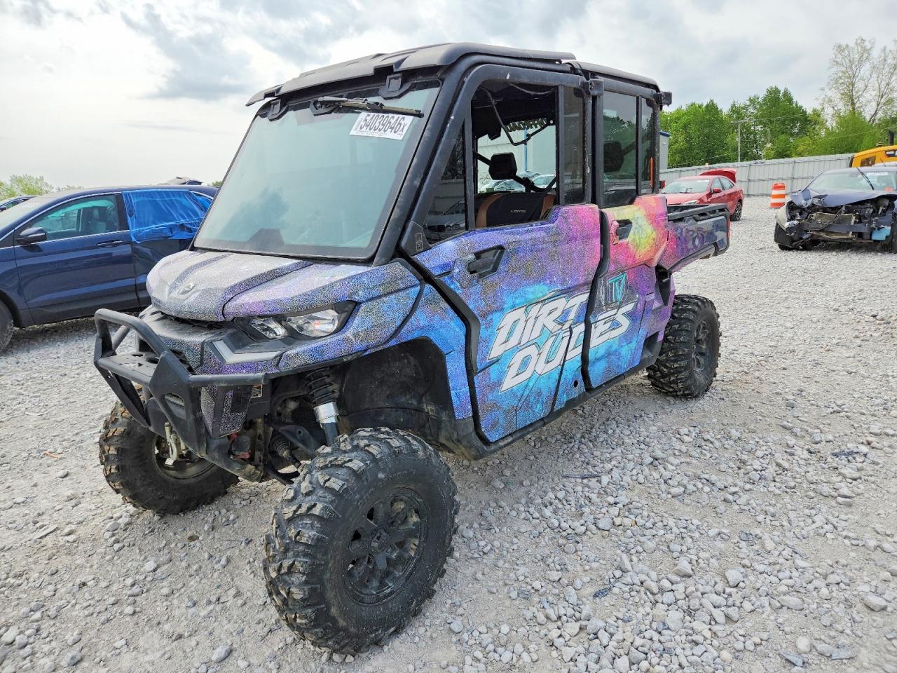 Can-Am Defender