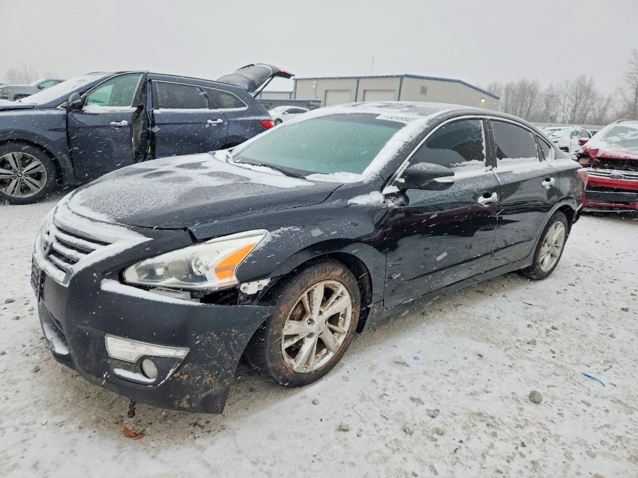 Salvage Nissan Altima Image
