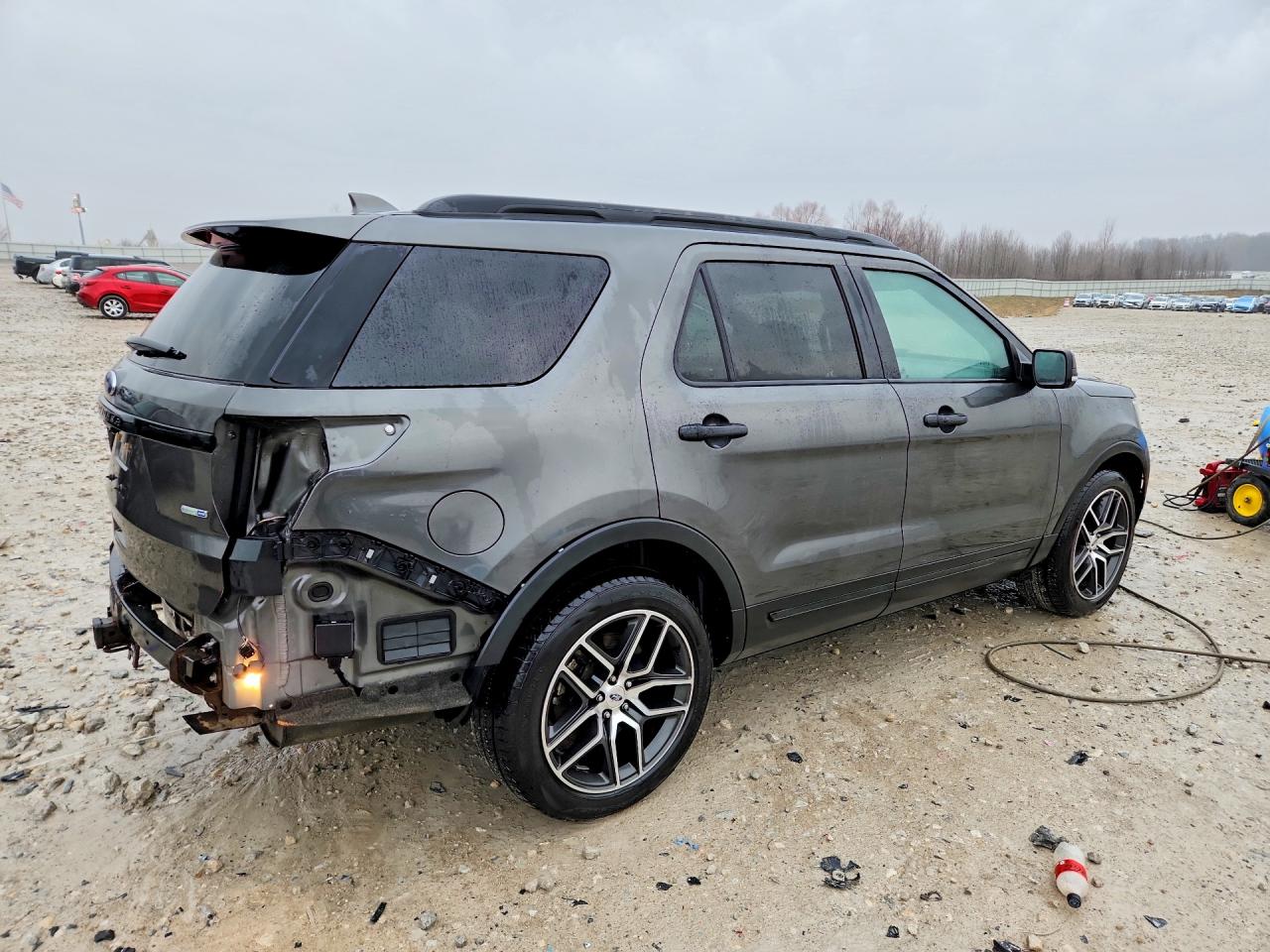 Ford Explorer Sport