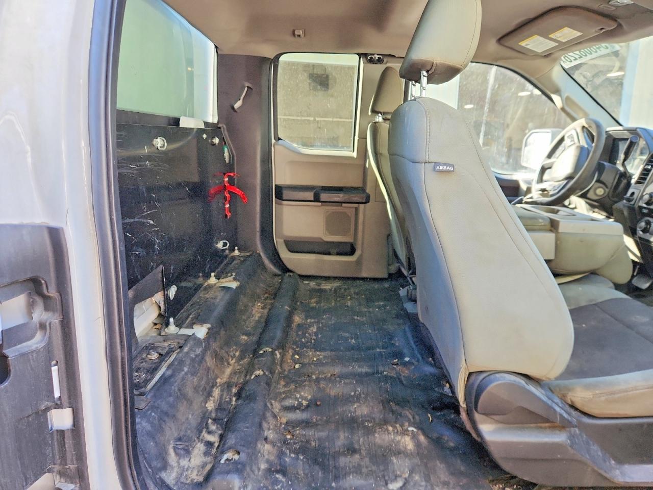 Ford F-150 Super Cab