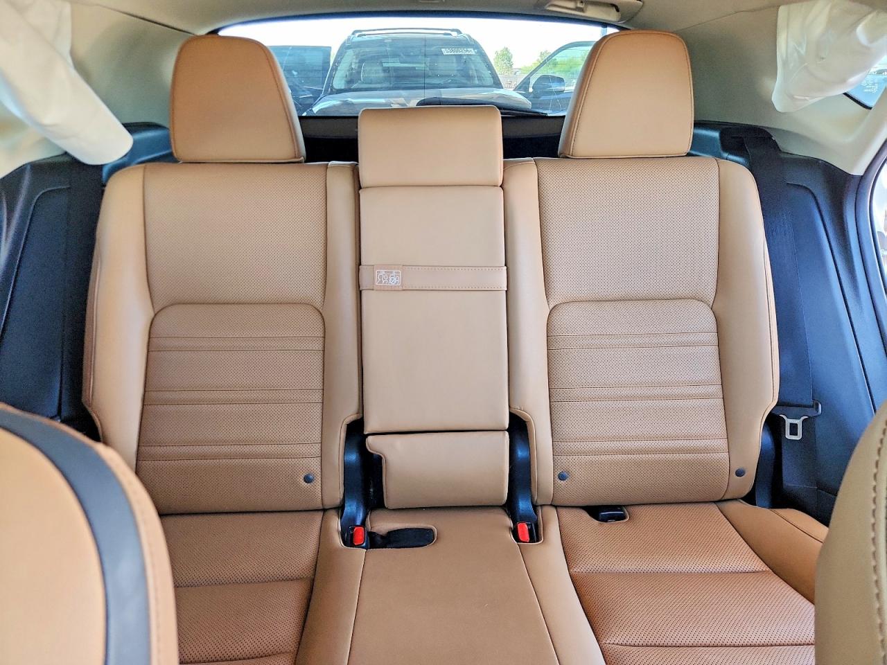 Lexus NX Base
