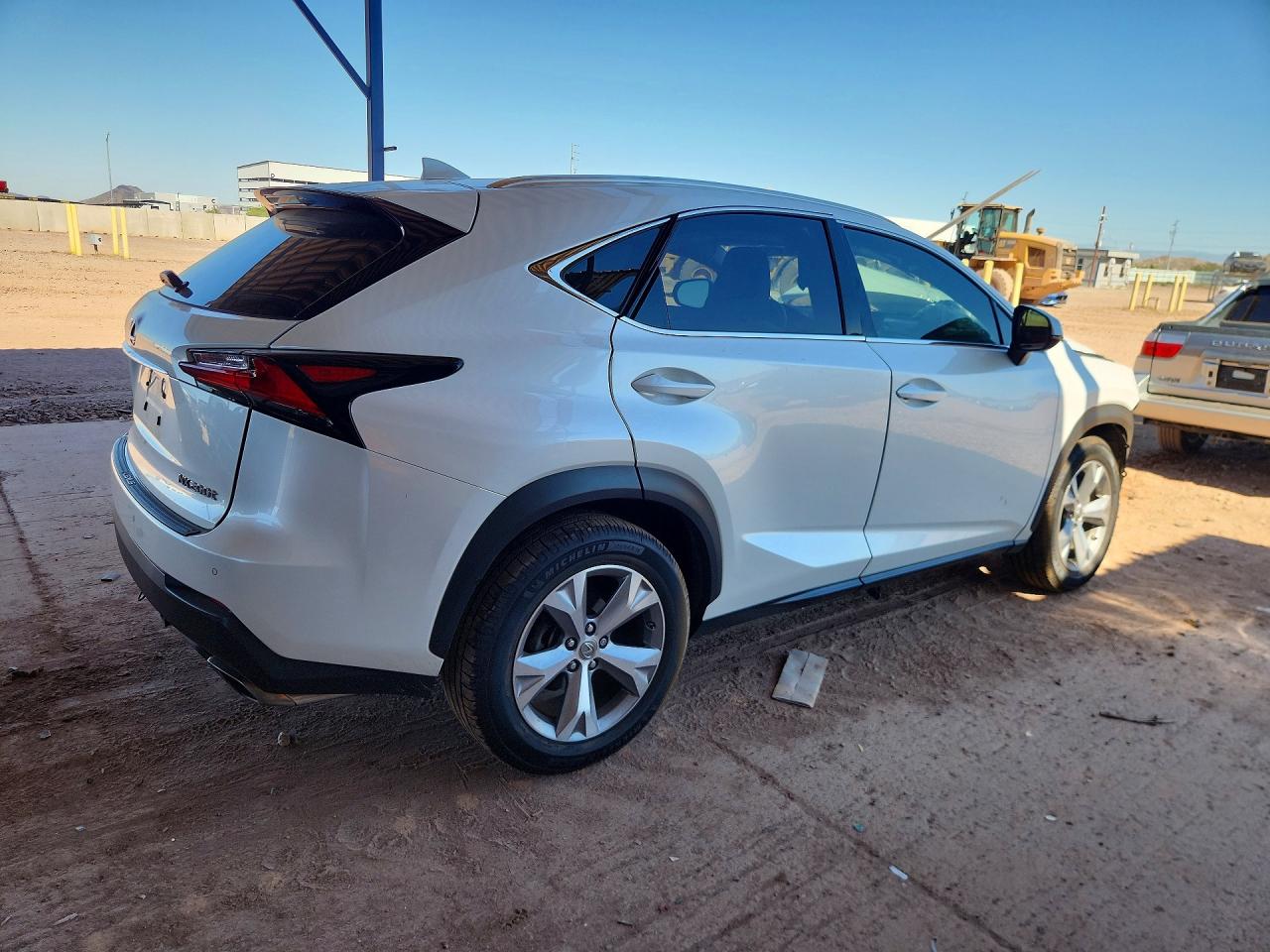 Lexus NX Base