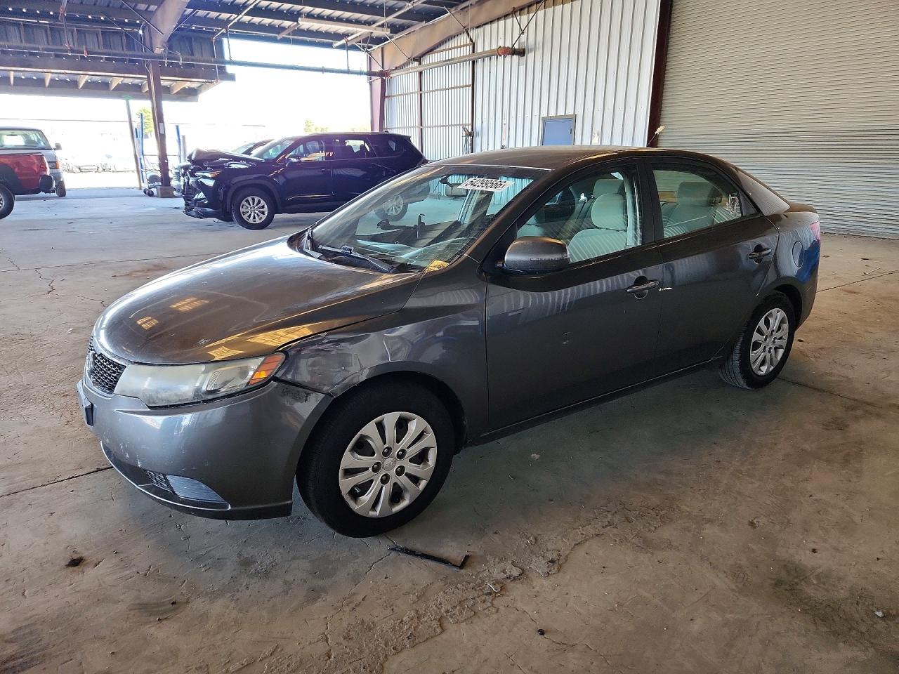 Salvage Kia Forte Image