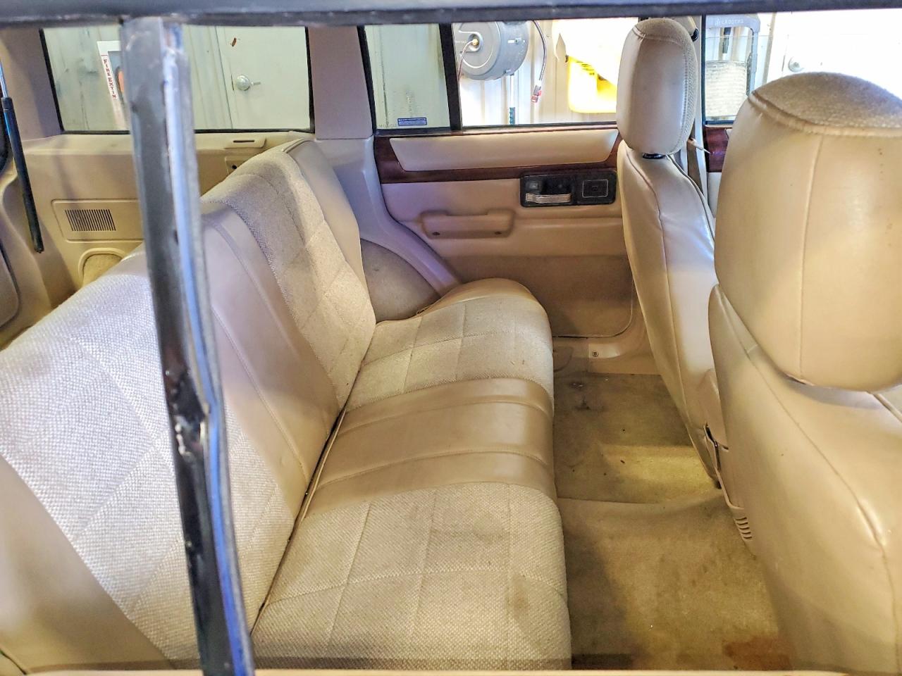 Jeep Cherokee Country