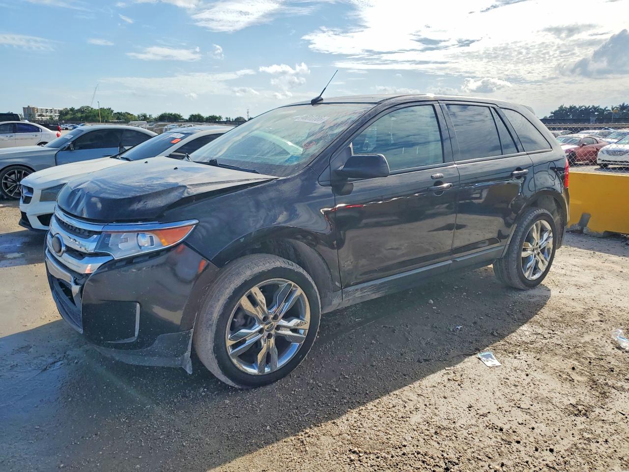 Salvage Ford Edge Image