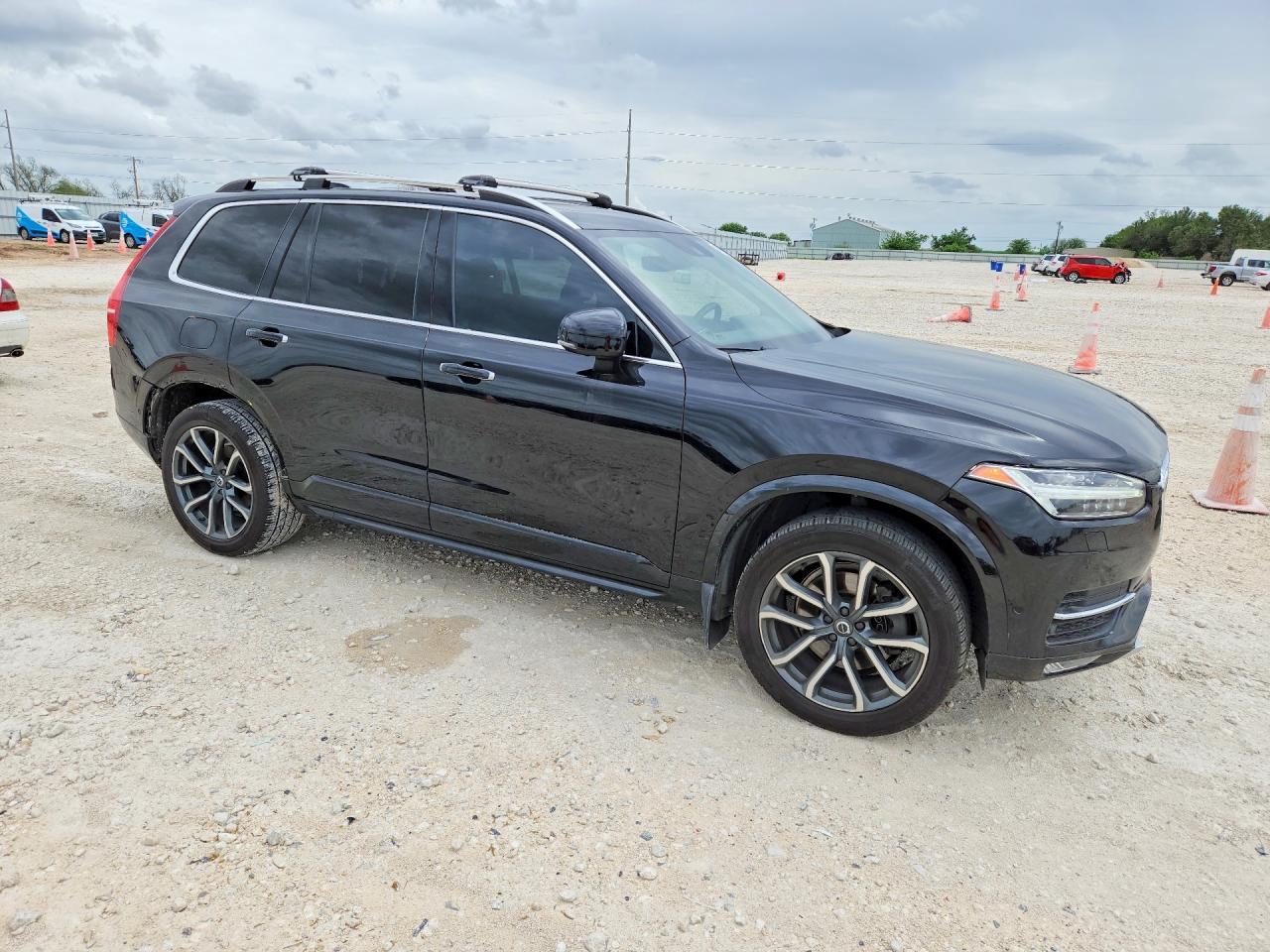 Volvo XC90 T6