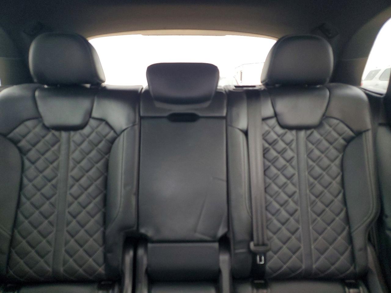 Audi Sq Prestige