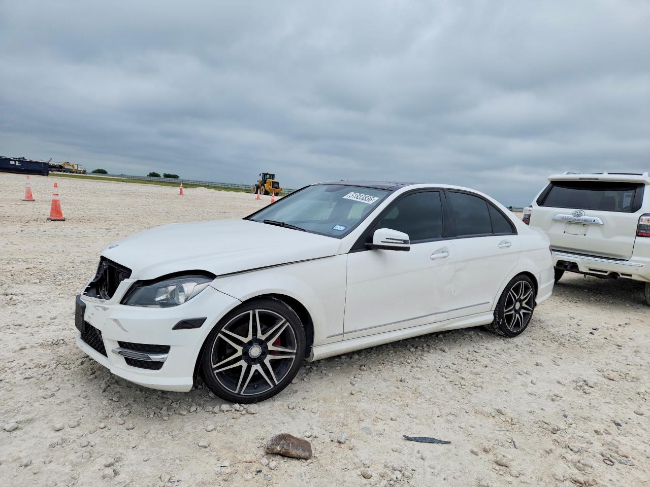 Salvage Mercedes-Benz C-Class Image