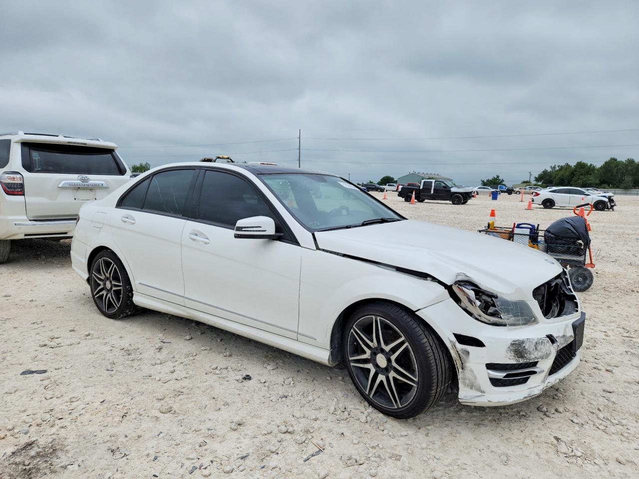 Mercedes-Benz C-Class 250