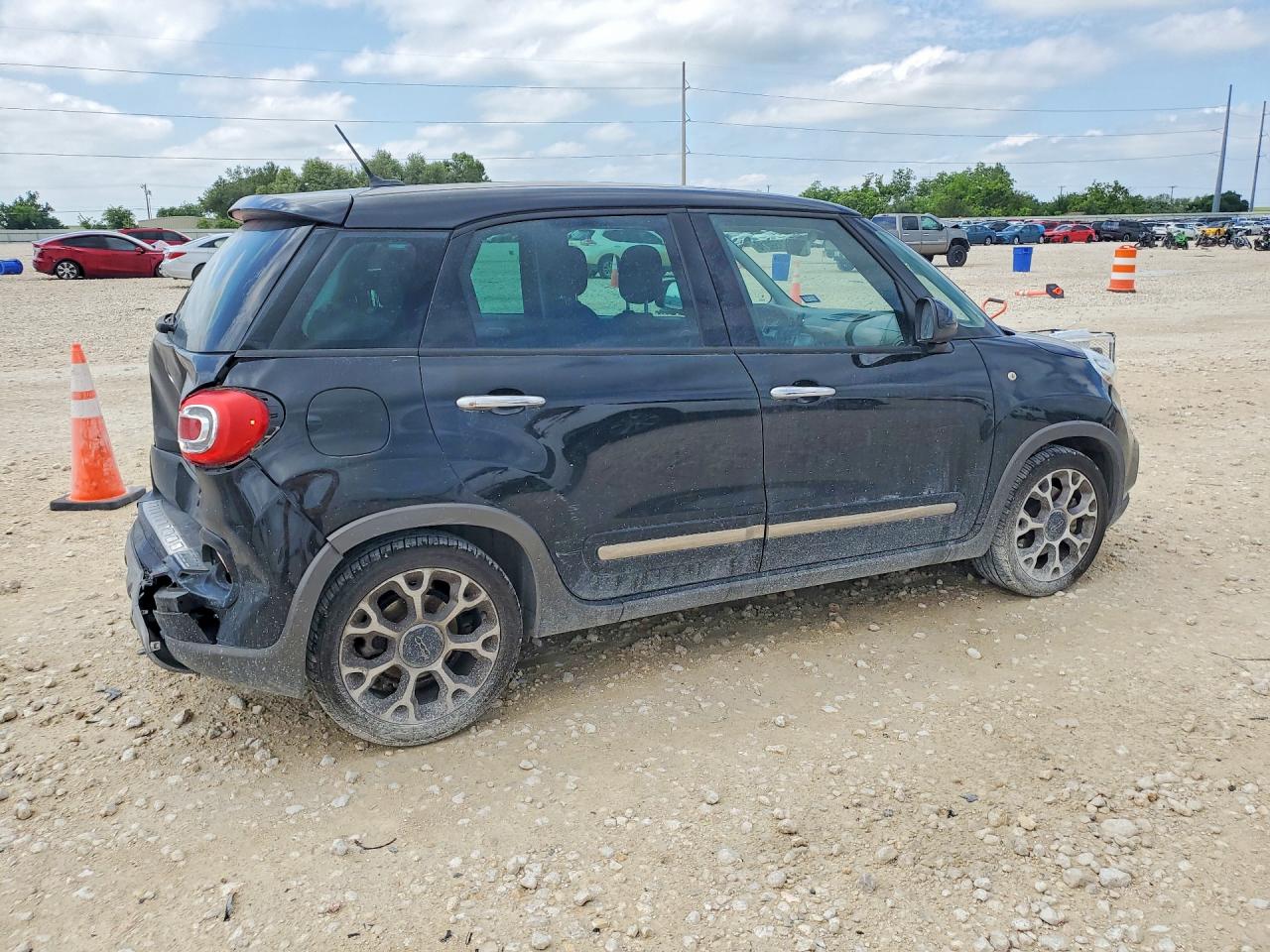 FIAT 500 Trekking