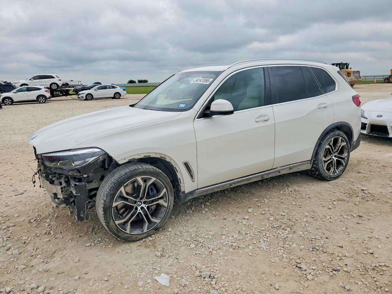 Salvage BMW X Series Image