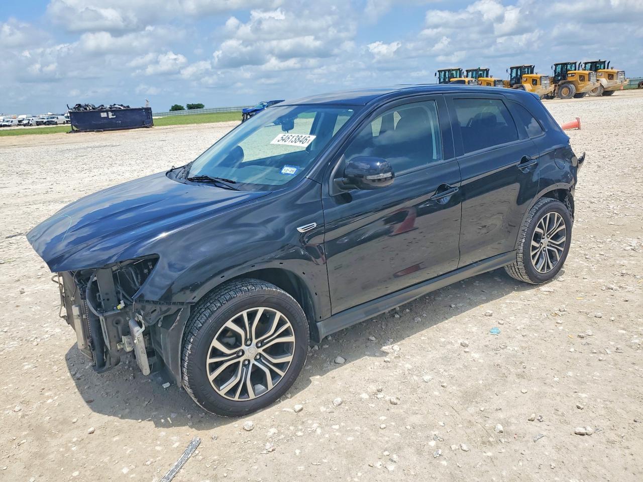 Salvage Mitsubishi Outlander Image