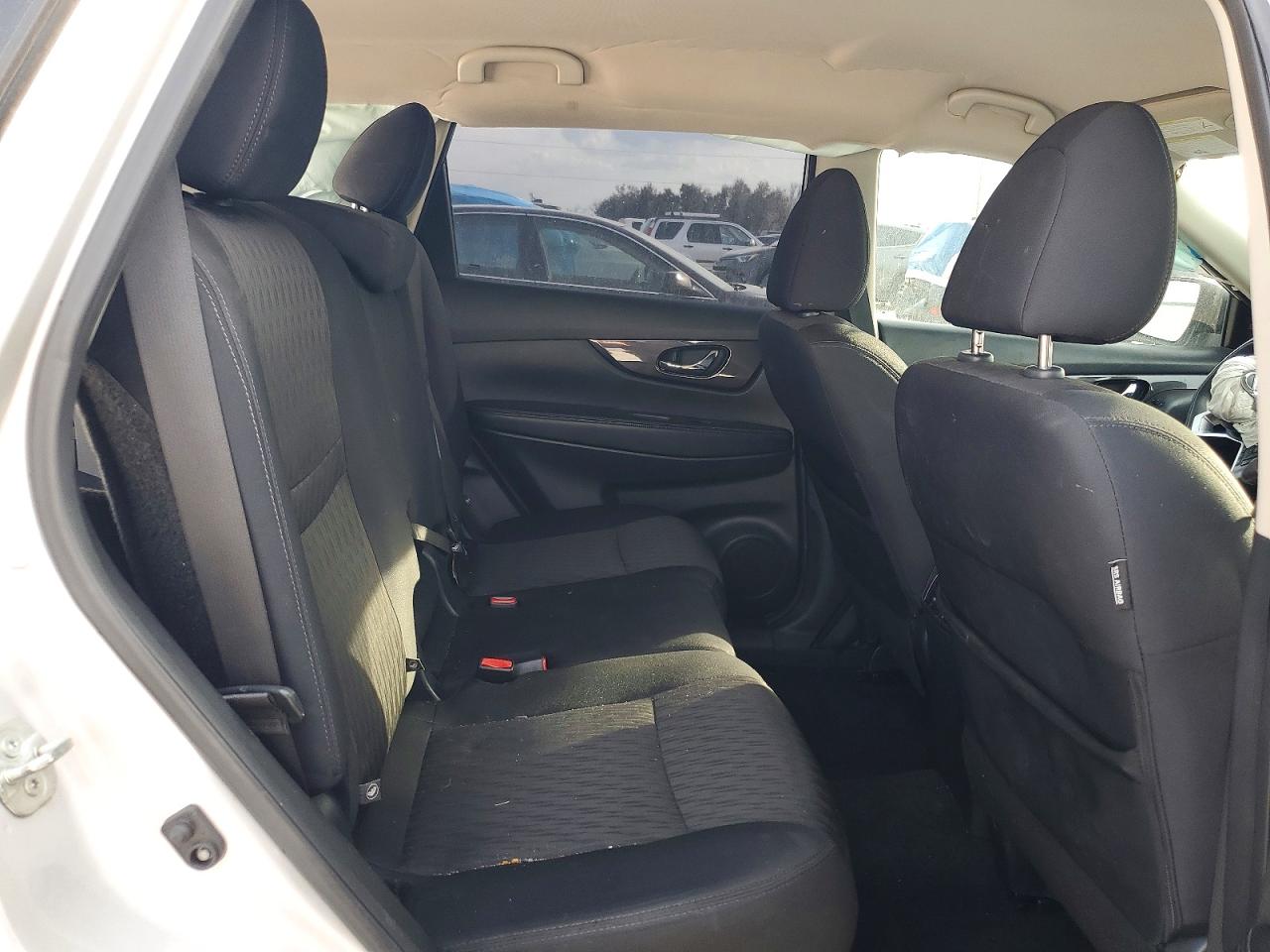 Nissan Rogue S