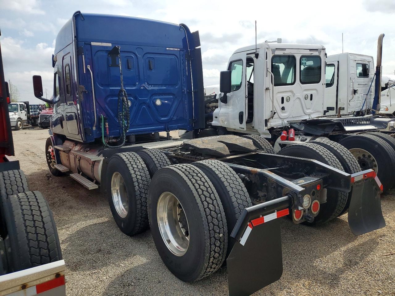 Freightliner Cascadia 126