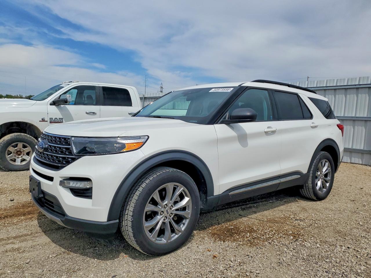 Salvage Ford Explorer Image