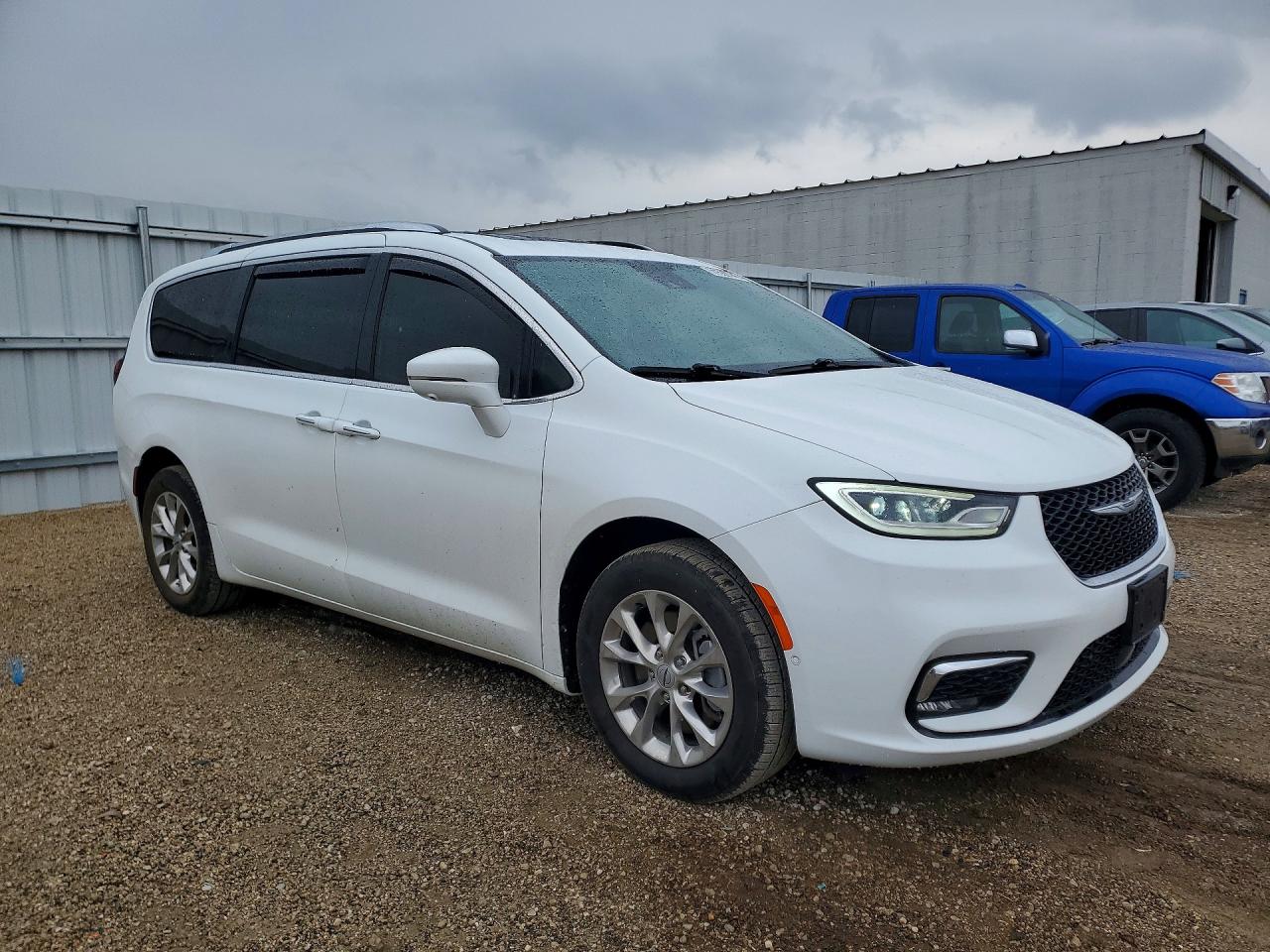 Chrysler Pacifica Touring L