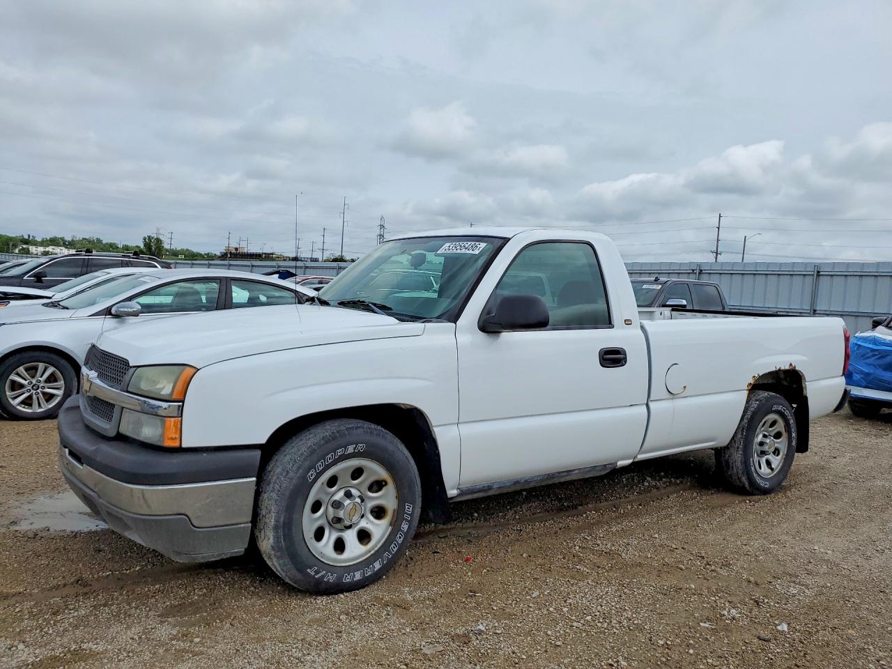 Salvage Chevrolet Silverado Image