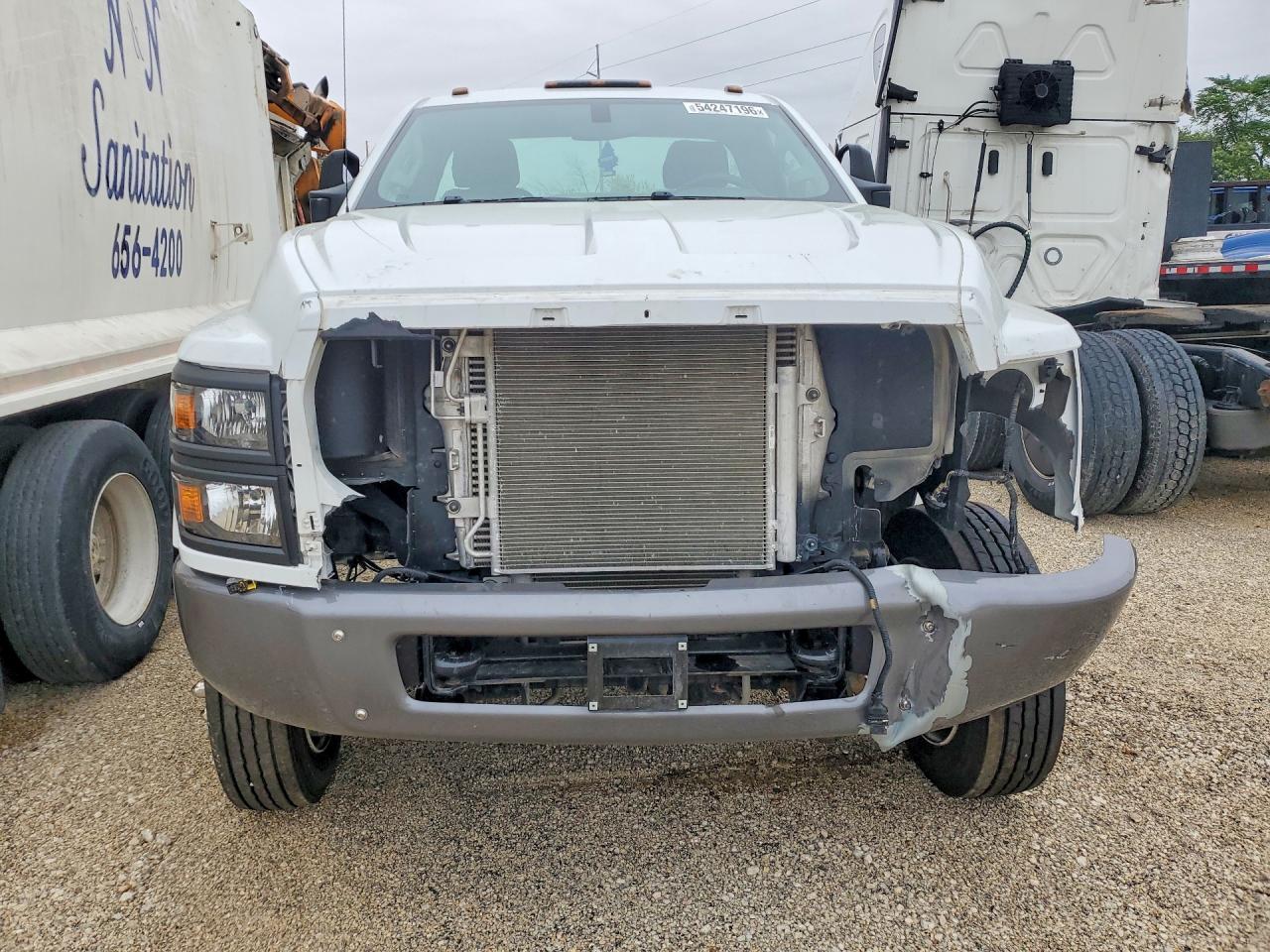 Chevrolet Silverado Medium Duty
