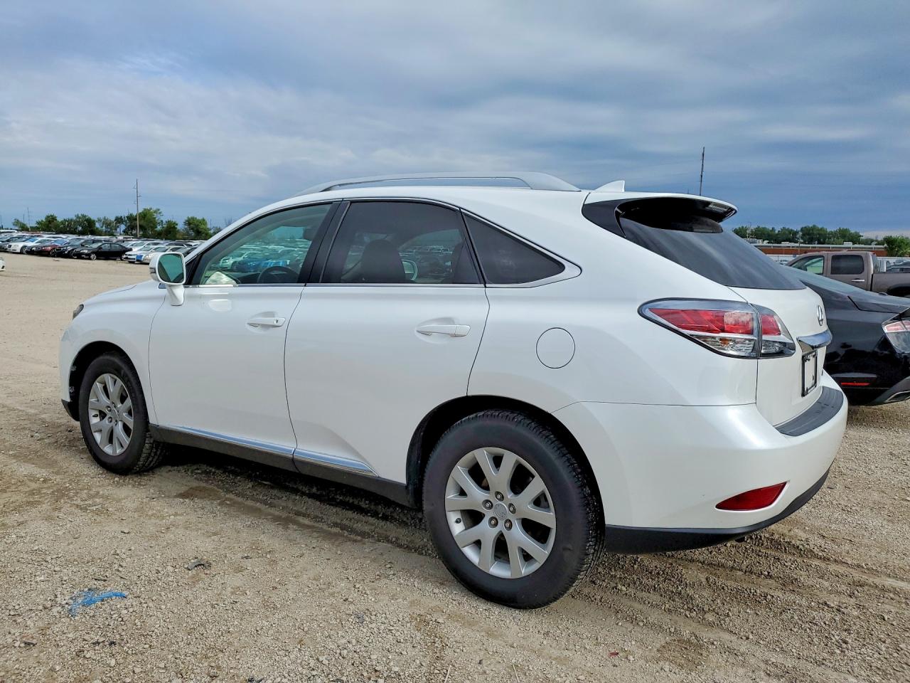 Lexus RX Base