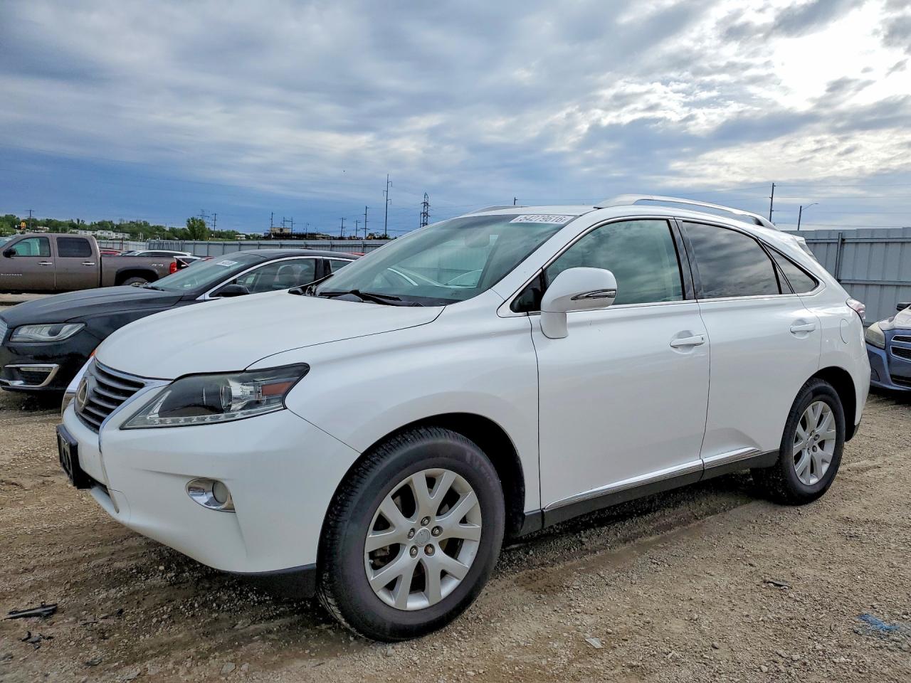 Salvage Lexus RX Image