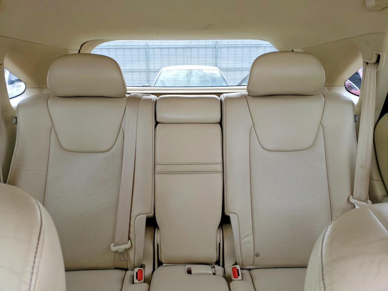 Lexus RX Base