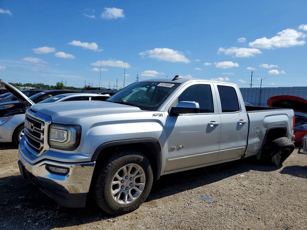 Salvage GMC Sierra Image