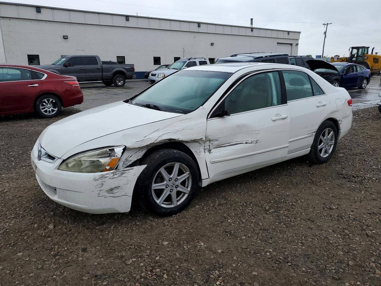 Salvage Honda Accord Image