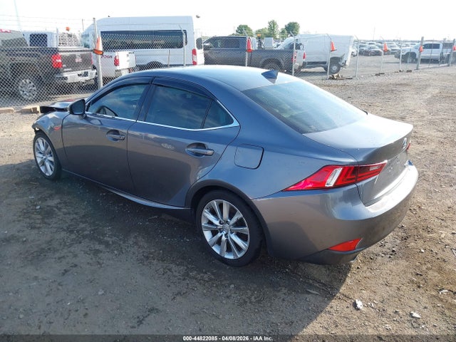 Lexus Is