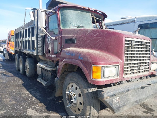 Salvage Mack 600 Image