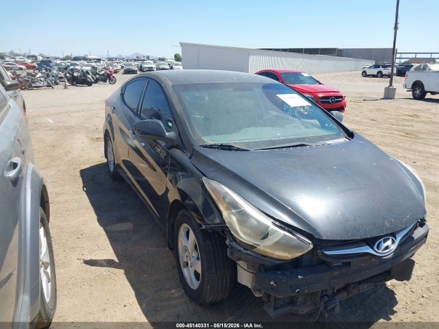 Salvage Hyundai ELANTRA Image