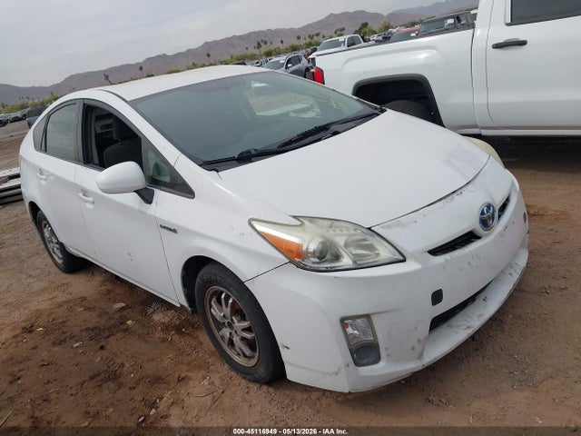 Salvage Toyota Prius Image