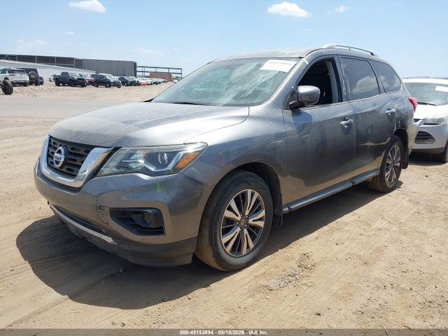 Nissan Pathfinder S