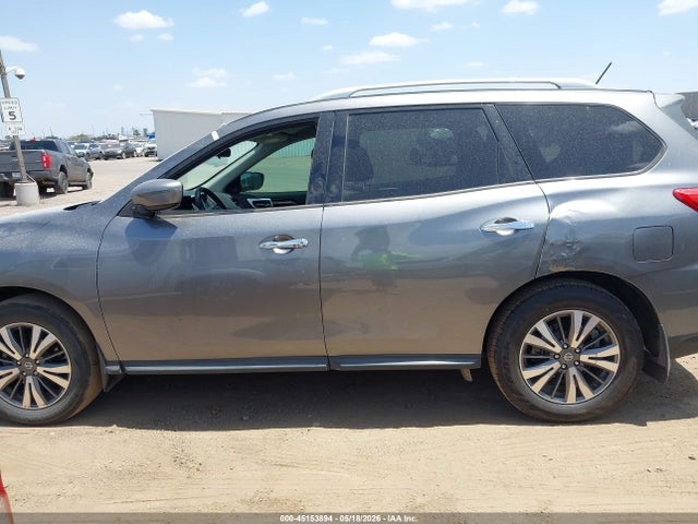 Nissan Pathfinder S