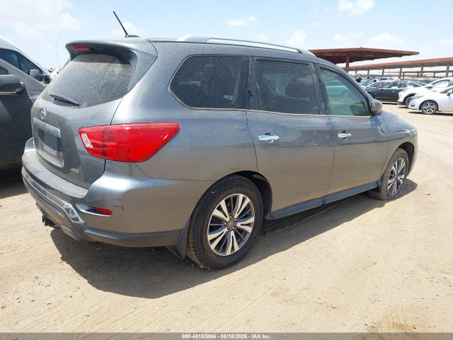Nissan Pathfinder S