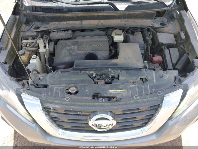 Nissan Pathfinder S