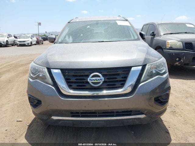 Nissan Pathfinder S