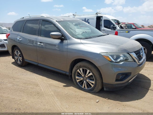 Salvage Nissan Pathfinder Image