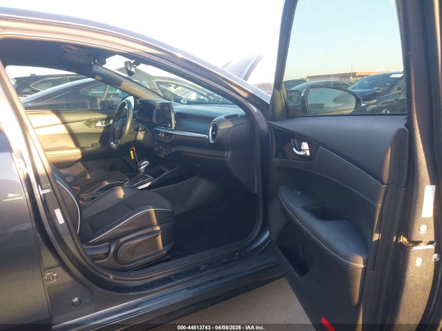 Kia Forte Gt-line