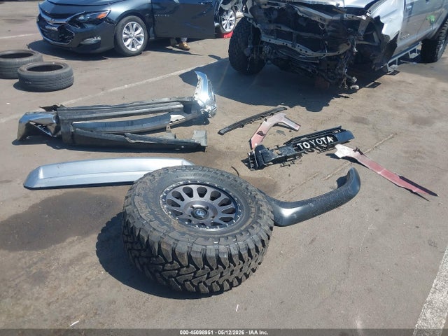 Toyota Tundra Sr5 5.7l V8