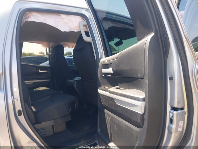 Toyota Tundra Sr5 5.7l V8