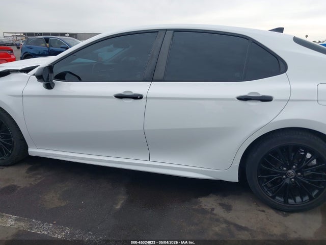 Toyota Camry Se Nightshade Edition