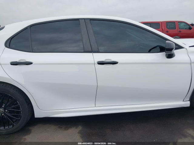 Toyota Camry Se Nightshade Edition
