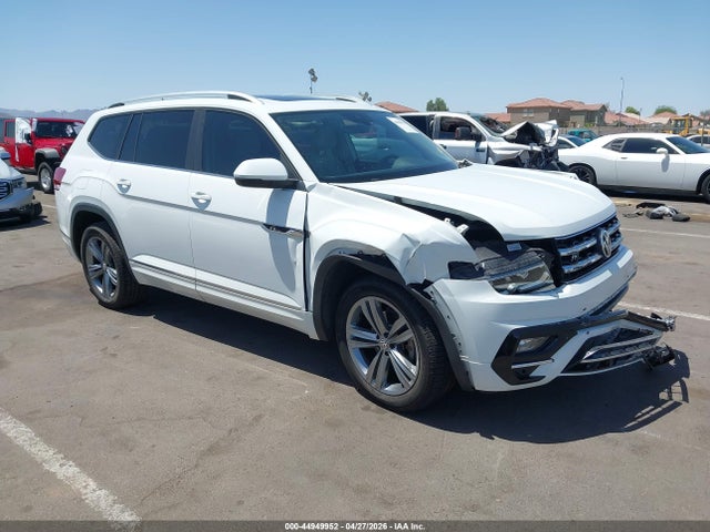 Salvage Volkswagen Atlas Image