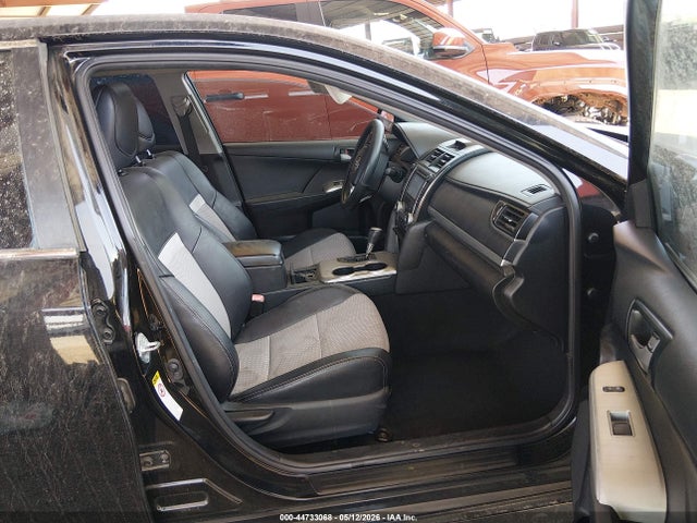 Toyota Camry Se V6