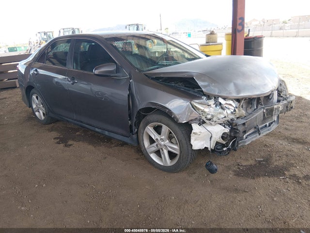 Salvage Toyota Camry Image