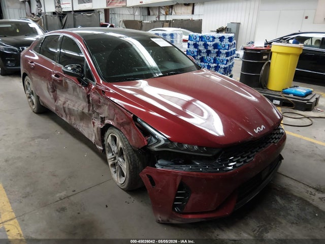 Salvage Kia K5 Image