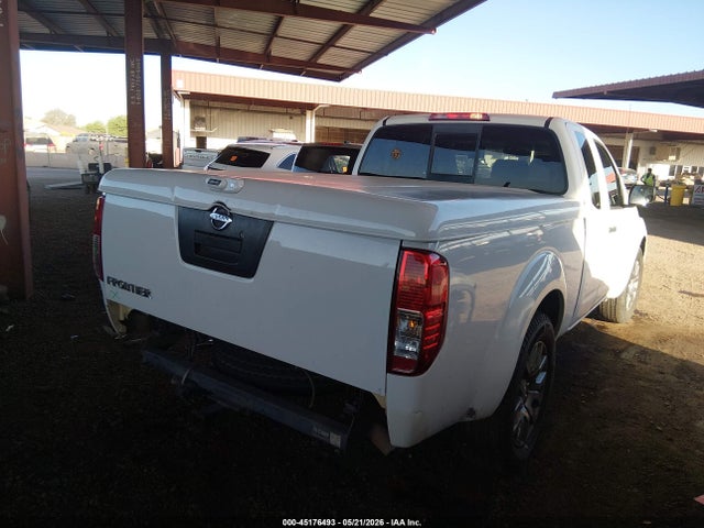 Nissan Frontier Sv