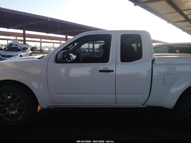 Nissan Frontier Sv